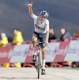 Giulio Pellizzari - Vuelta 2025: Pellizzari triumphs at El Morredero, Vingegaard still leader