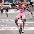 Isaac del Toro - Giro 2025: Pink jersey Del Toro triumphs in Bormio