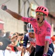 Magnus Cort vuelta - Vuelta 2021: Cort wins from breakaway, Roglic stays in red