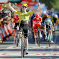 Matthew Brennan vuelta - Vuelta 2026: Brennan triumphs in Manosque, Pogacar holds on to red