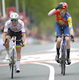 Mattias Skjelmose - Amstel Gold Race 2025: Skjelmose wins three-up sprint