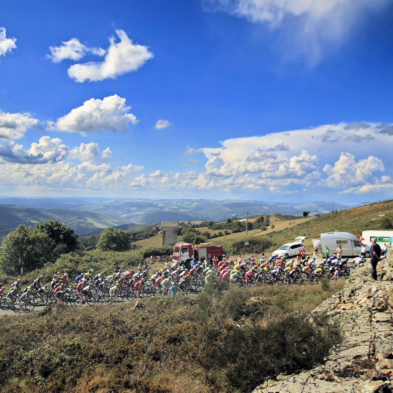 Vuelta a España 2024: video Puerto de Ancares - source:dailymotion.com