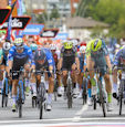 Tour of the Basque Country 2024: Grégoire wins sprint of decimated peloton, Skjelmose still leader