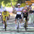 Tadej Pogacar tdf - Tour de France 2025: Pogacar wins thriller, Van der Poel still in yellow