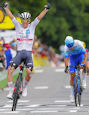 Tadej Pogacar Tour - Tour de France 2022: Pogacar wins in Longwy to take yellow