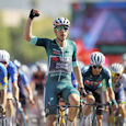 Wout van Aert Vuelta - Vuelta 2024: Van Aert powers to victory in Córdoba, O'Connor still leader